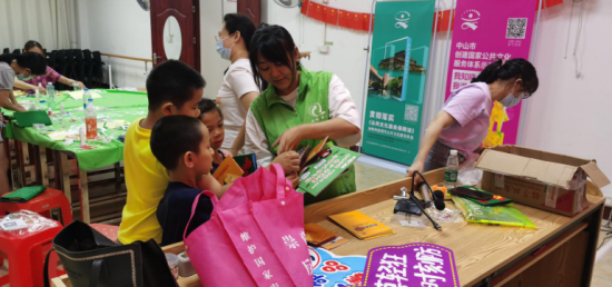 南頭鎮(zhèn)北帝社區(qū)親子立體書制作暨禁毒宣傳活動100.png