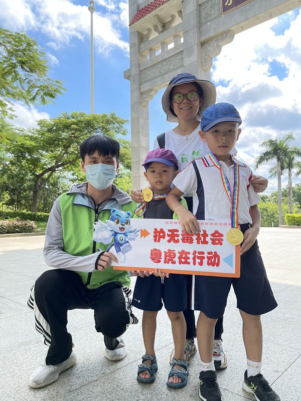 三鄉(xiāng)鎮(zhèn)開展“禁毒不停歇，人生不‘毒’行”宣傳活動照片4.jpg