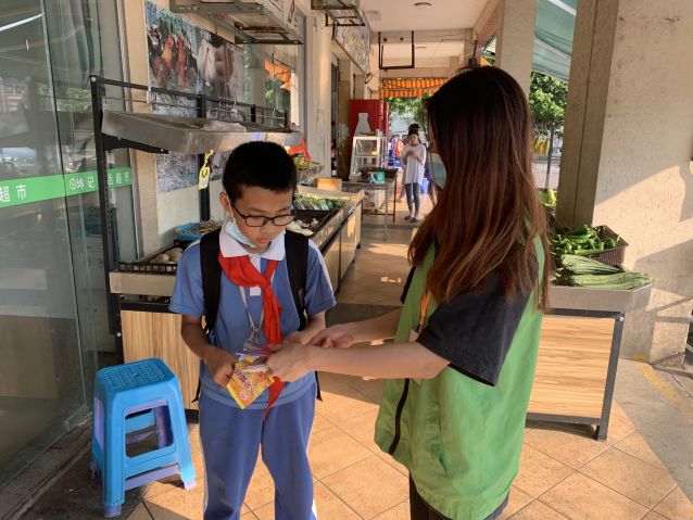 三鄉(xiāng)鎮(zhèn)開展“守護(hù)校園安全，護(hù)學(xué)禁毒兩不誤”宣傳活動三鄉(xiāng)鎮(zhèn)開展“守護(hù)校園安全，護(hù)學(xué)禁毒兩不誤”宣傳活動