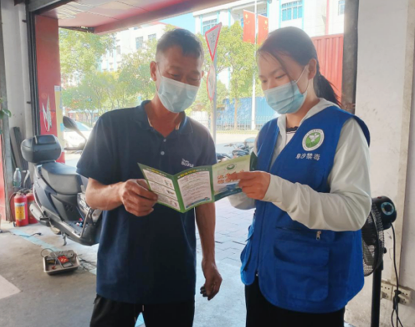 阜沙鎮(zhèn)禁毒信息〔2022〕第252期--【禁毒攻堅】“抗疫防毒你我他，健康社區(qū)靠大家”-阜沙開展禁毒